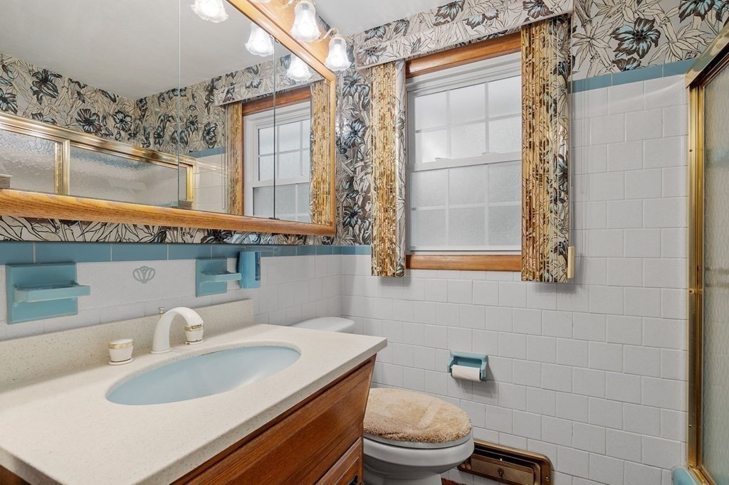 8 Symphony Road Peabody, MA 01960 - Photo 21 of 36 Gallery Image 21