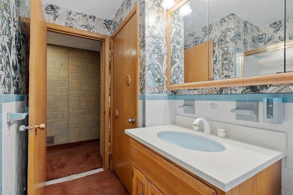 8 Symphony Road Peabody, MA 01960 - Photo 22 of 36 Gallery Image 22