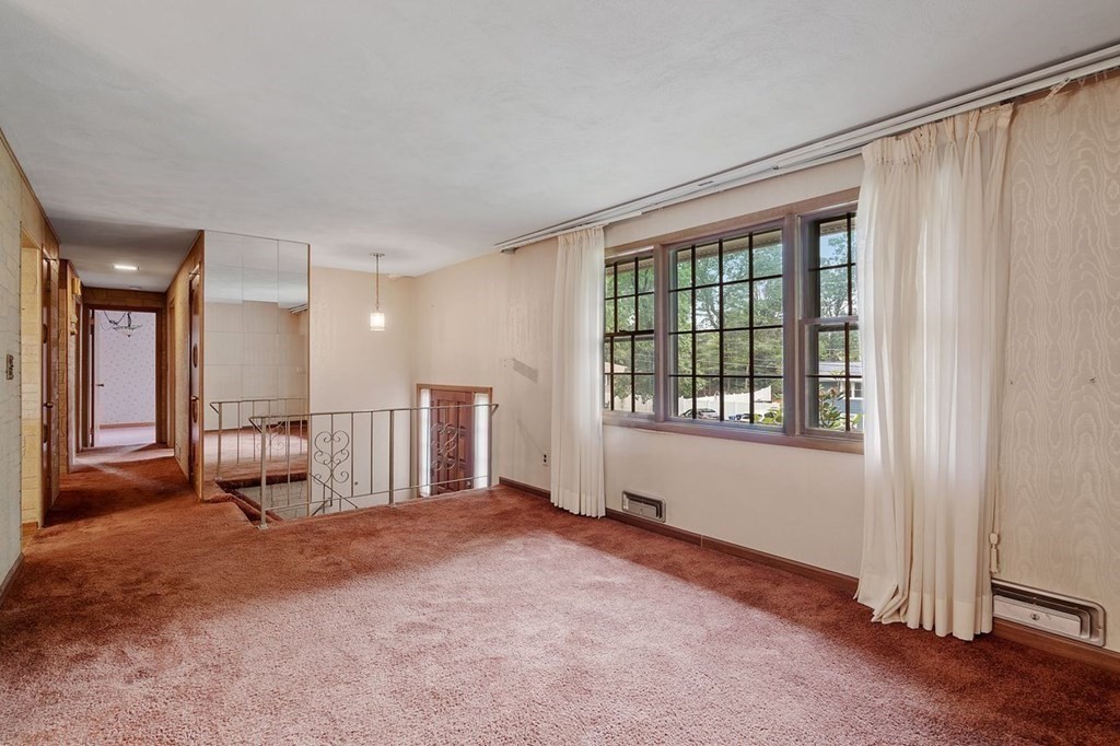 8 Symphony Road Peabody, MA 01960 - Photo 3 of 36 Gallery Image 3