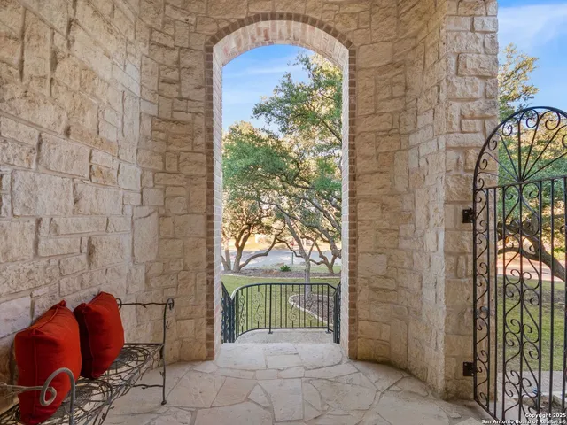 $850,000 | 1504 Clementson Drive, San Antonio, TX 78260