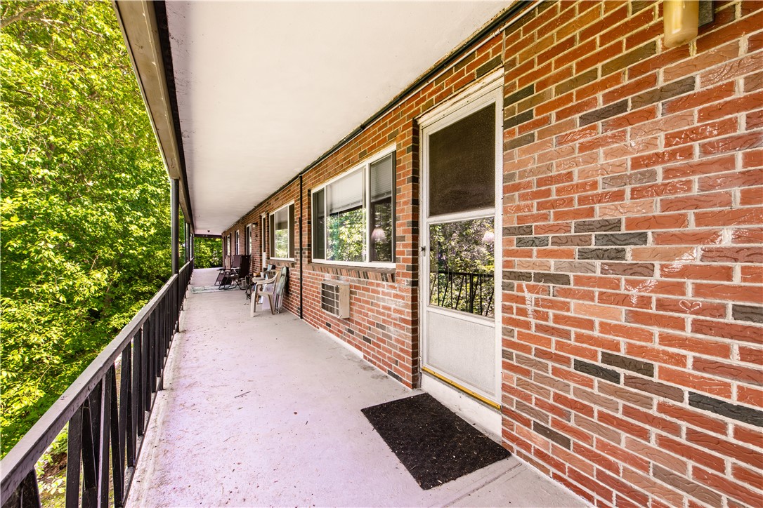 72 West Shore Road, Unit 202 Warwick, RI 02889 - Photo 10 of 19