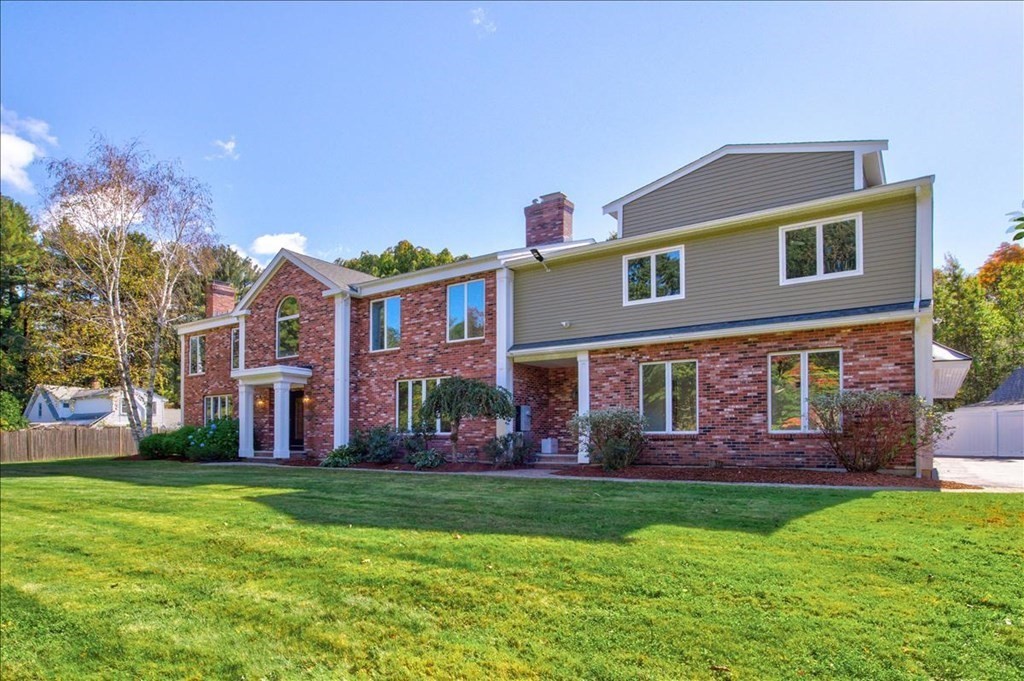 6 Weathervane Road Canton, MA 02021 - Photo 1 of 42 Gallery Image 1