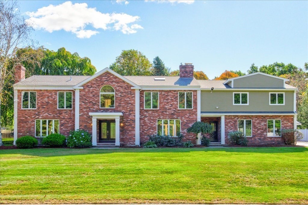 6 Weathervane Road Canton, MA 02021 - Photo 2 of 42 Gallery Image 2