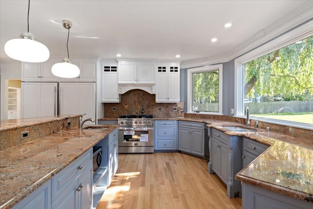6 Weathervane Road Canton, MA 02021 - Photo 6 of 42 Gallery Image 6