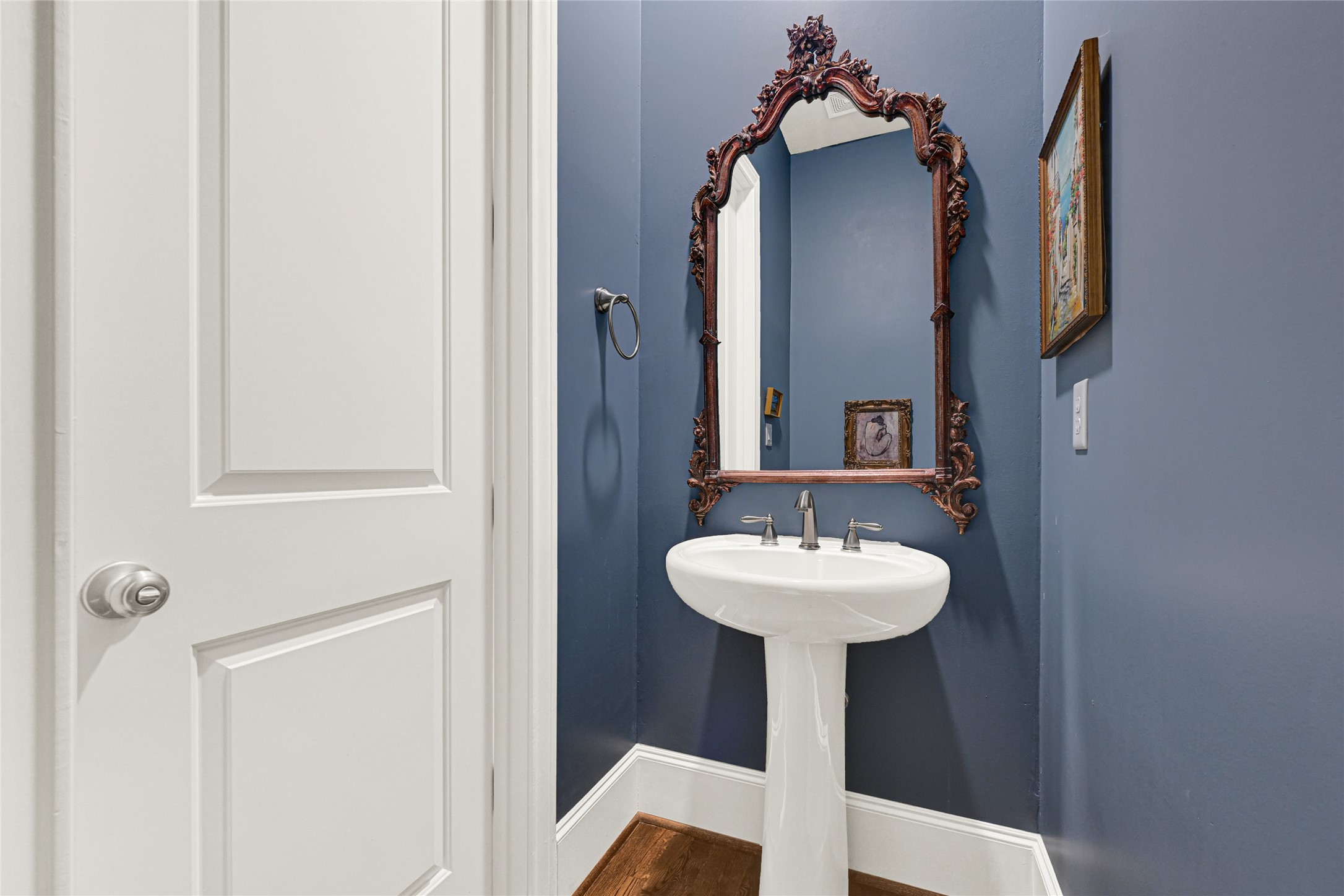 2039 Fannin Station North Houston, TX 77045 - Photo 15 of 25 a bathroom with a sink and a mirror