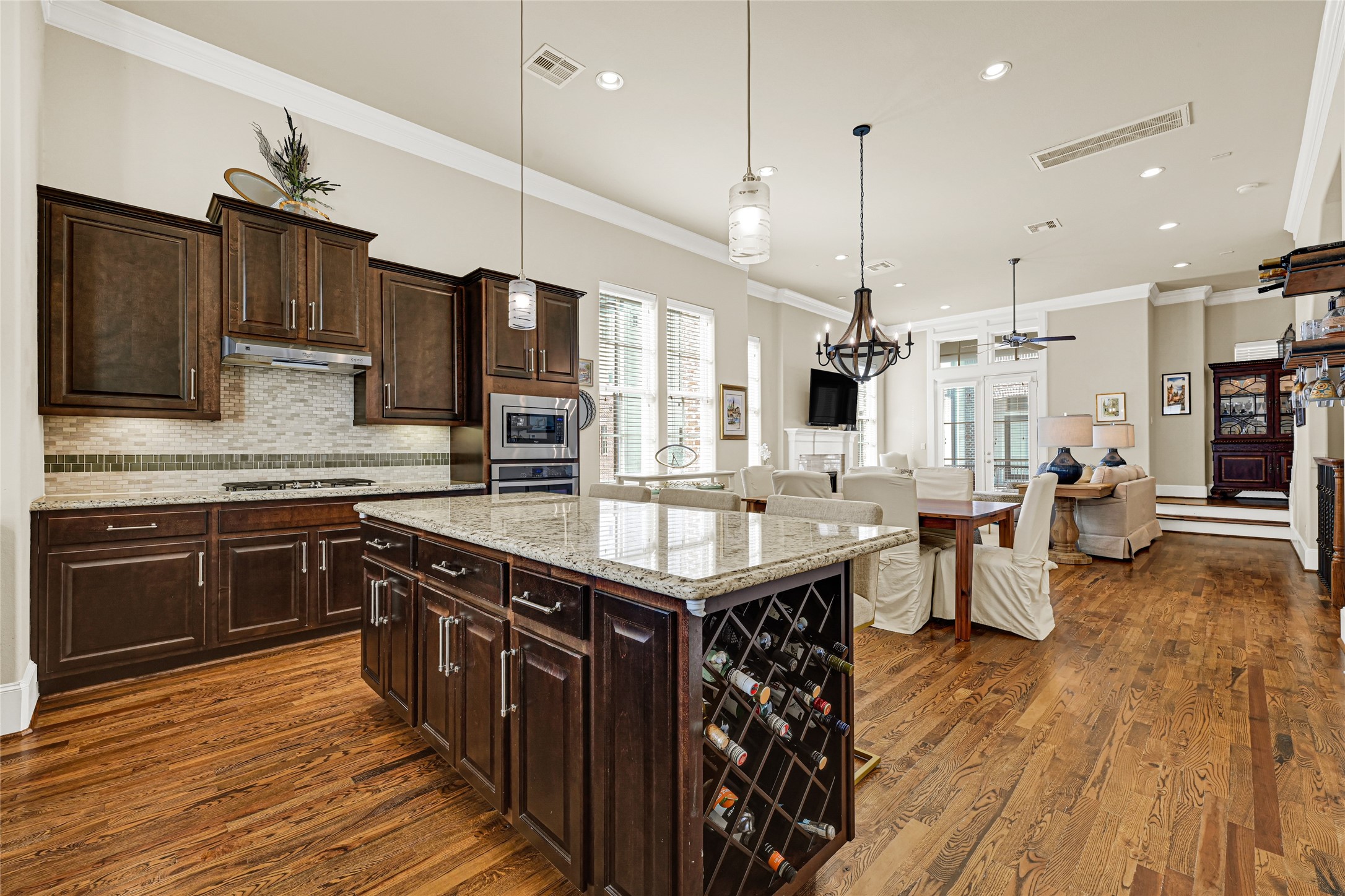 2039 Fannin Station North Houston, TX 77045 - Photo 7 of 25 a kitchen with lots of counter space and appliances