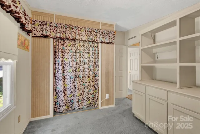 a view of a storage & utility room