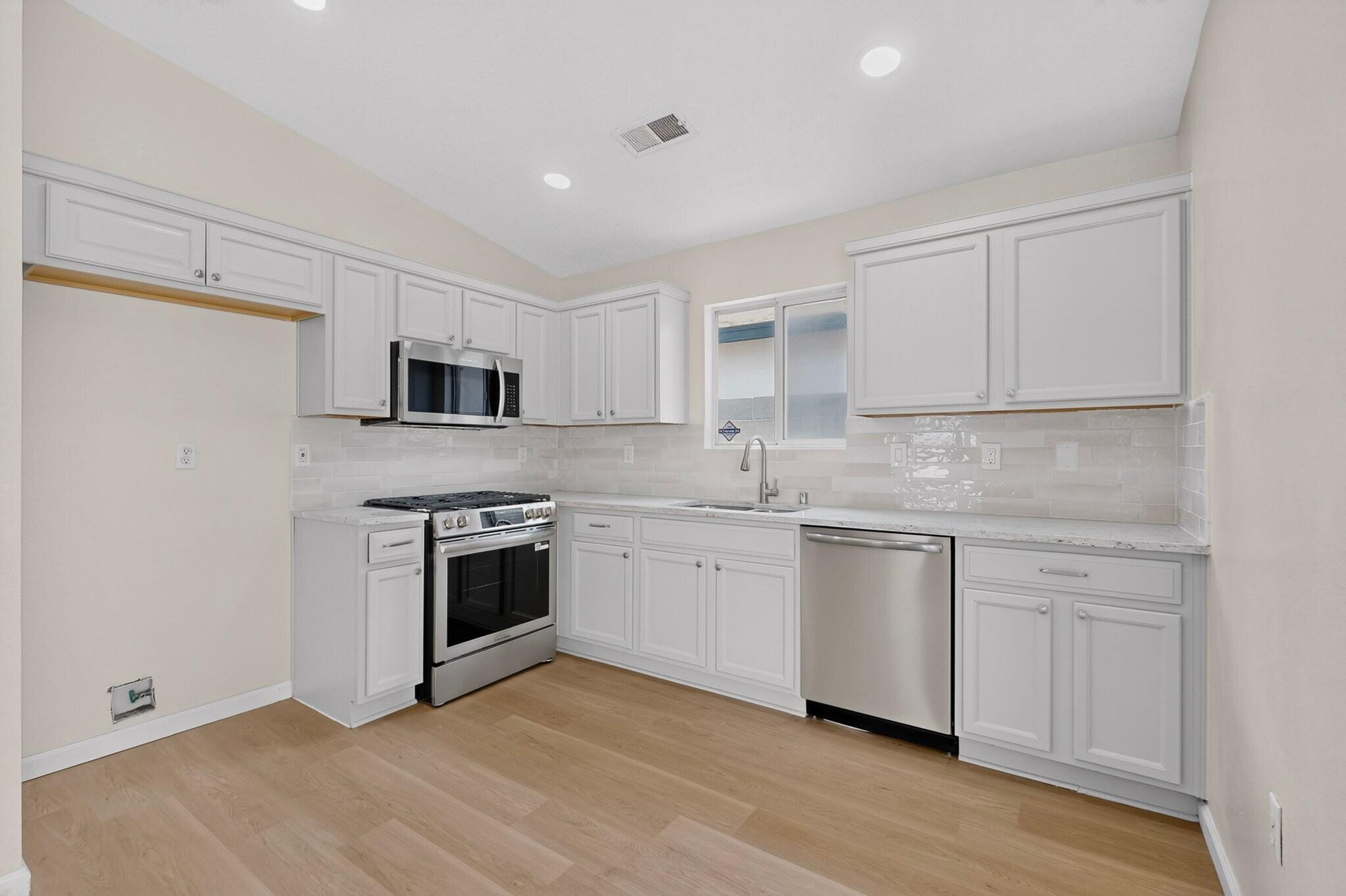 7719 Purple Fringe Road Southwest Albuquerque, NM 87121 - Photo 12 of 25 Gallery Image 12