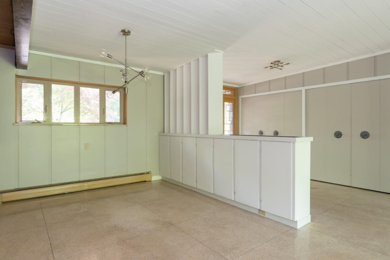 1390 Miami Road Benton Harbor, MI 49022 - Photo 11 of 46 1390 Miami-2