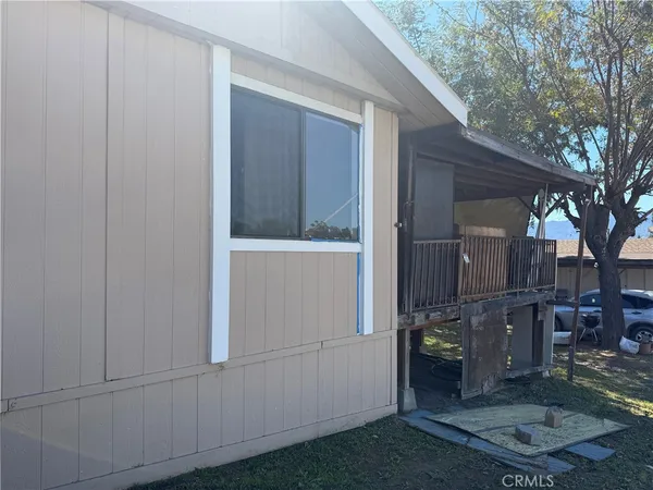 $2,100 | 2040 Parkridge Avenue, Norco, CA 92860