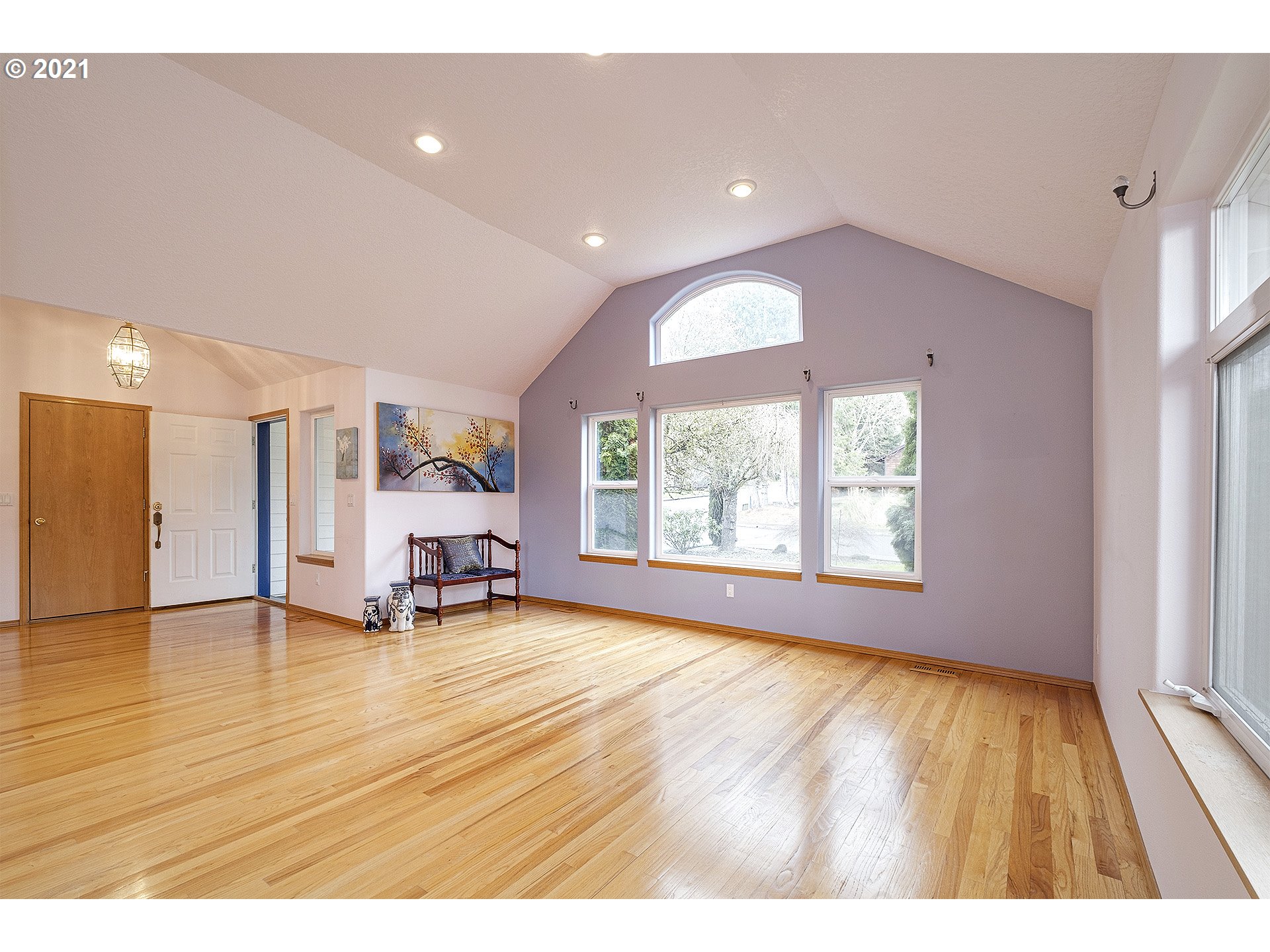 180 Meadow View Road Forest Grove, OR 97116 - Photo 5 of 32 Gallery Image 5