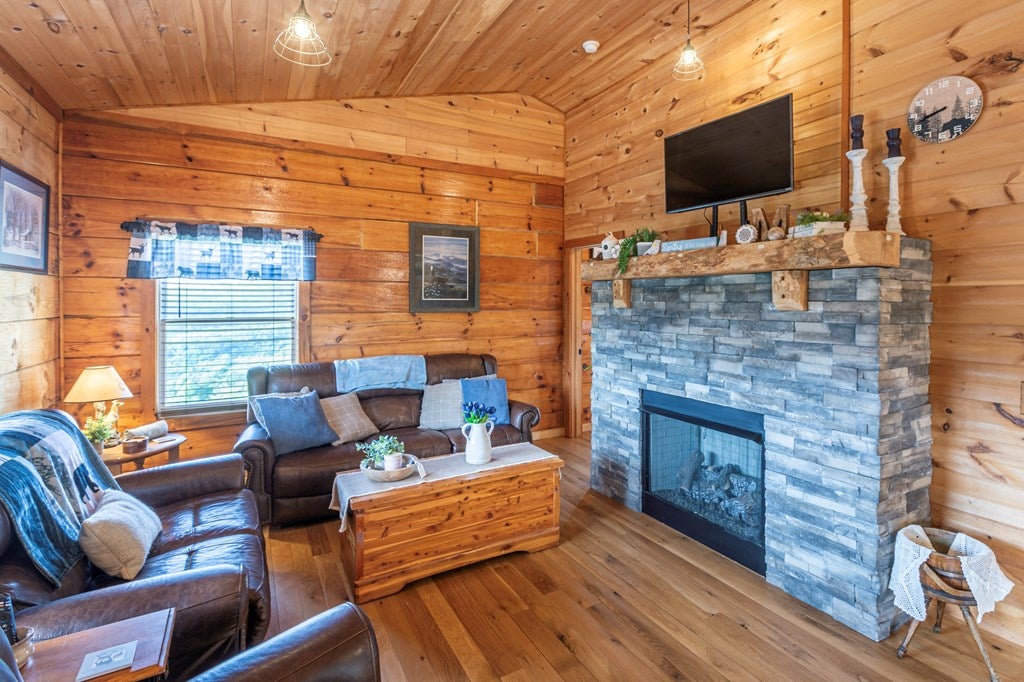 1029 York Ridge Road Mouth Of Wilson, VA 24363 - Photo 22 of 44 Gallery Image 22