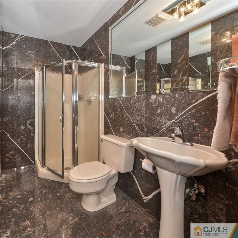3 Cook Road East Brunswick, NJ 08816 - Photo 14 of 24 Gallery Image 14