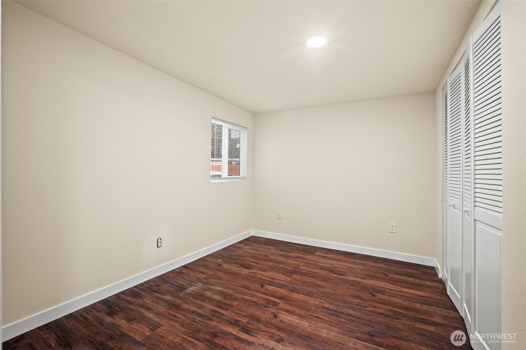 2392 Douglas Road, Unit 4 Ferndale, WA 98248 - Photo 24 of 39 wooden floor in an empty room