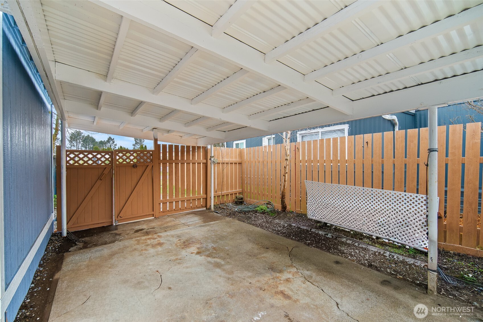 2392 Douglas Road, Unit 4 Ferndale, WA 98248 - Photo 26 of 39 a view of a backyard