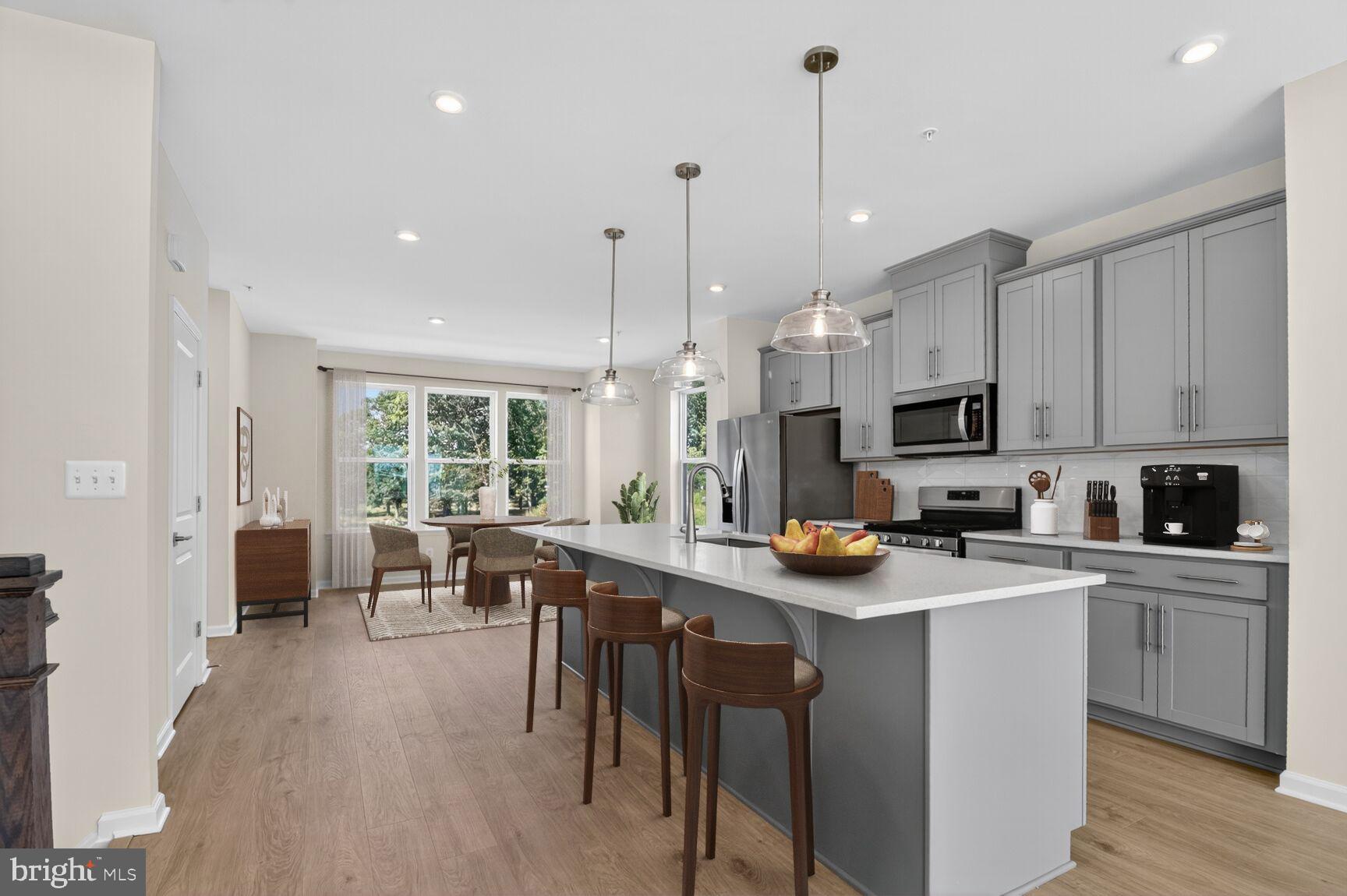 4102 Viewpath Road Ellicott City, MD 21043 - Photo 9 of 28 Gallery Image 9