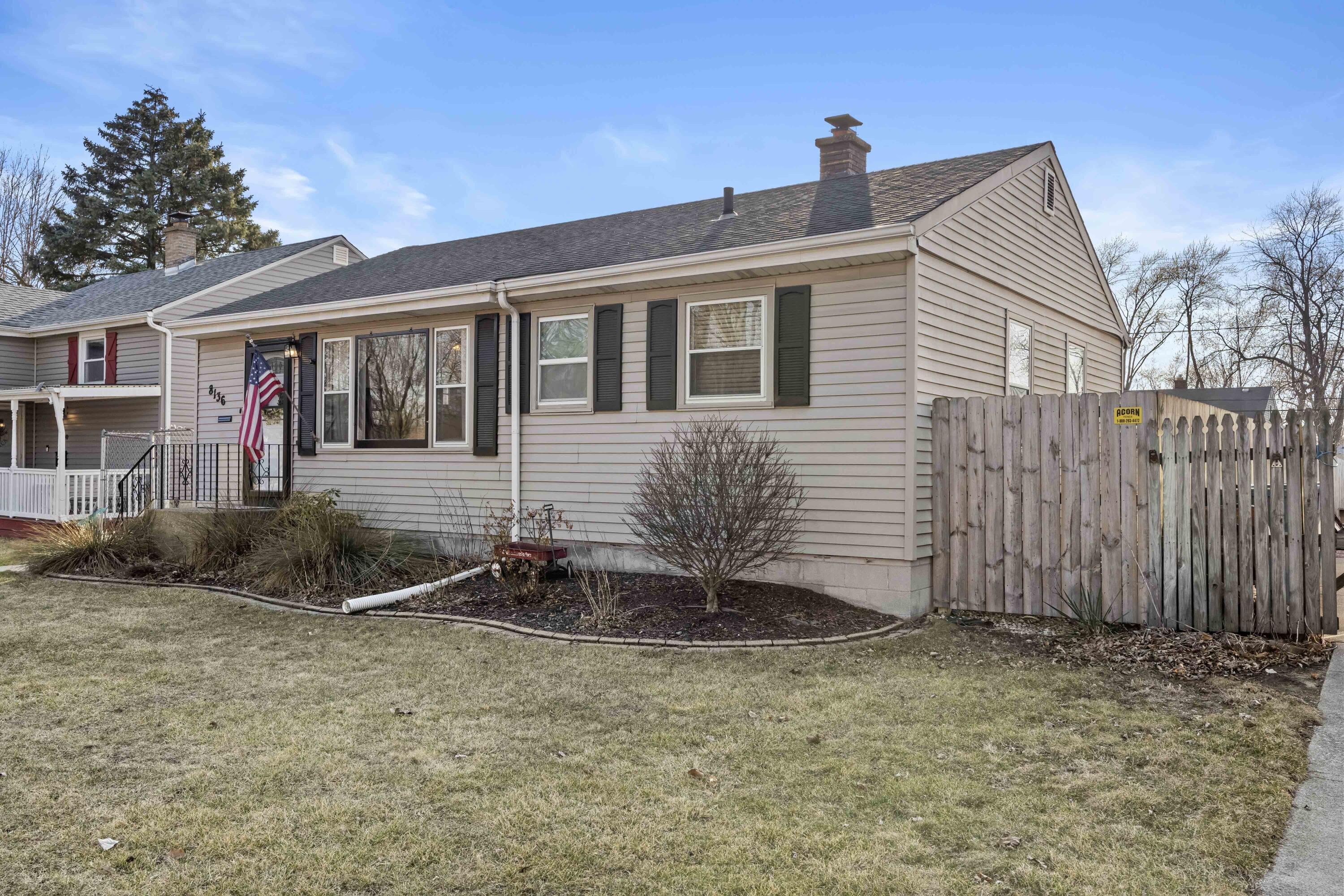 8136 5th Street Highland, IN 46322 - Photo 3 of 24 3000x2000