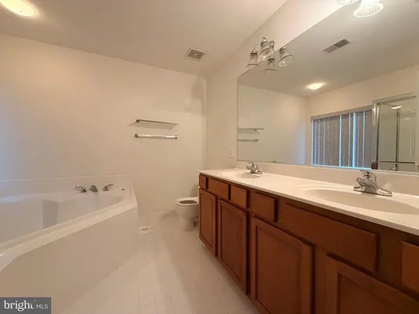 $3,000 | 18722 Broken Oak Road, Boyds, MD 20841