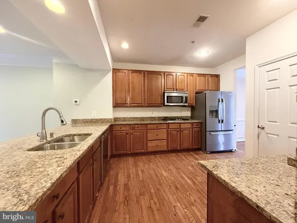$3,000 | 18722 Broken Oak Road, Boyds, MD 20841
