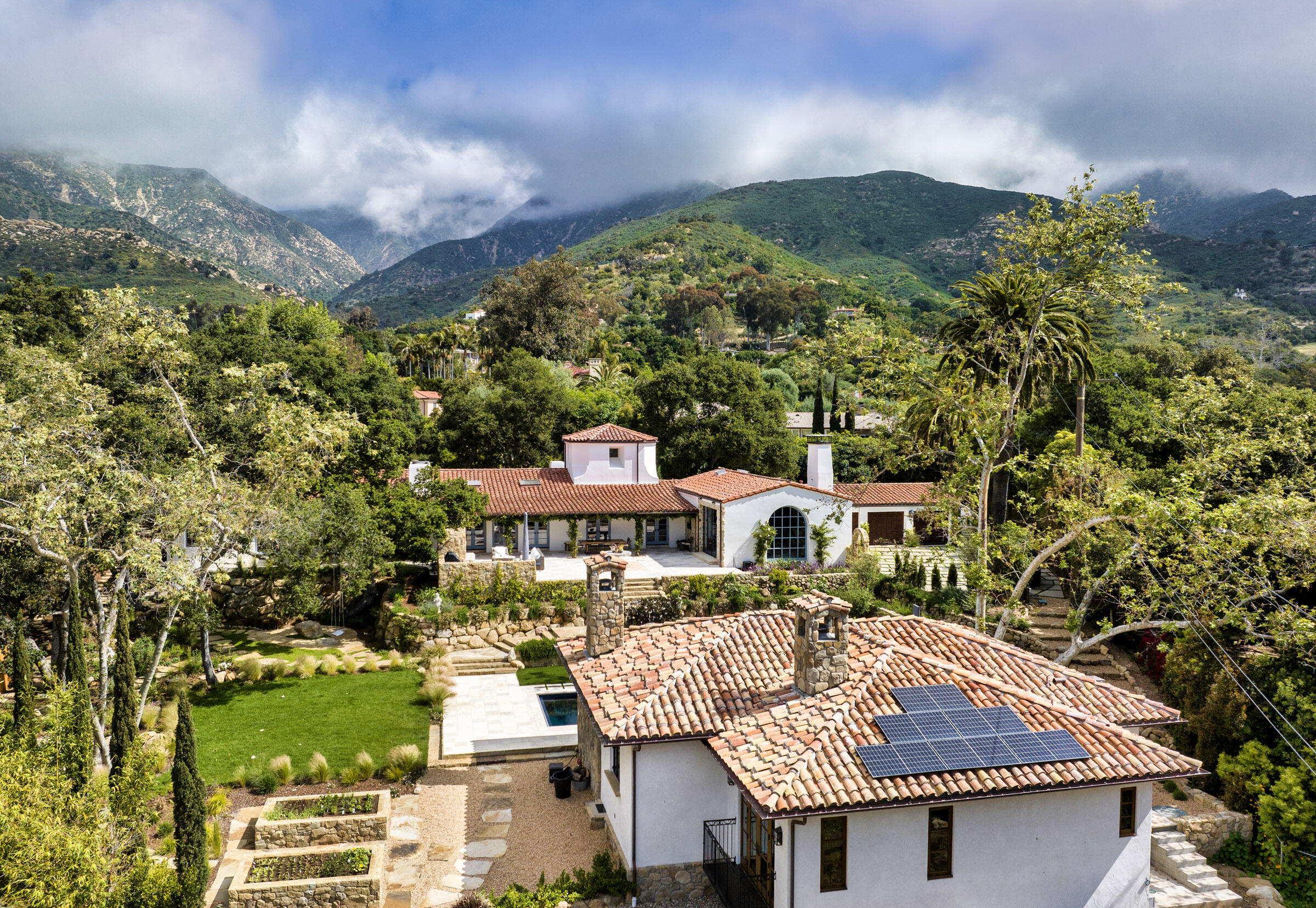 747 Via Manana Montecito, CA 93108 - Photo 31 of 49 a view of residential houses with yard and mountain view in back