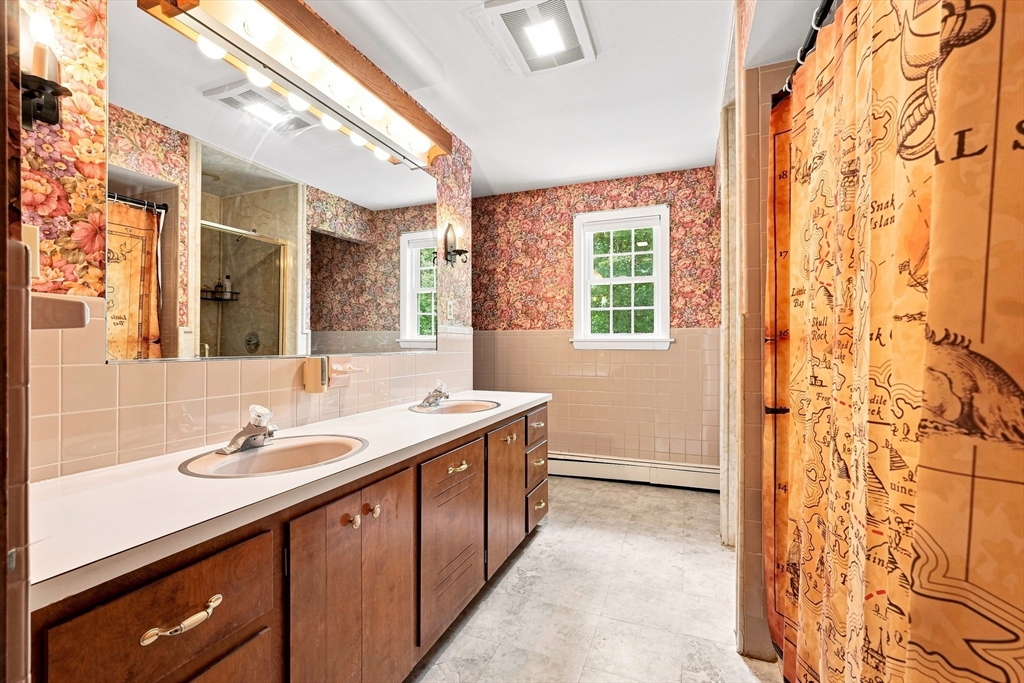 261 Bay Road Hadley, MA 01035 - Photo 23 of 37 Gallery Image 23
