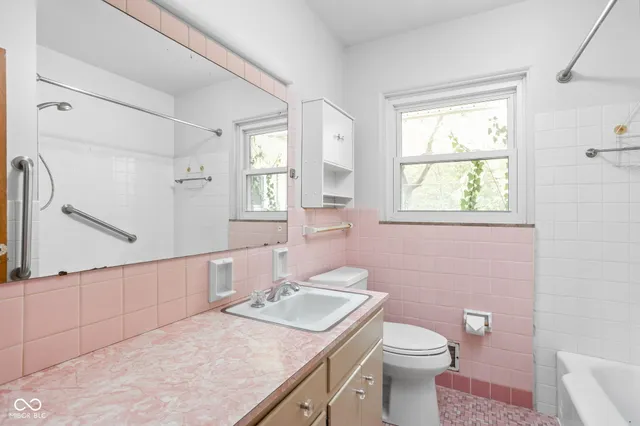 $325,000 | 7985 Kimlough Drive, Indianapolis, IN 46240