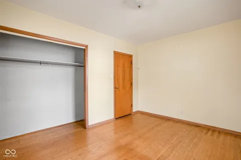 $325,000 | 7985 Kimlough Drive, Indianapolis, IN 46240