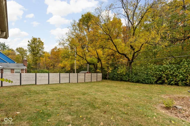 $325,000 | 7985 Kimlough Drive, Indianapolis, IN 46240