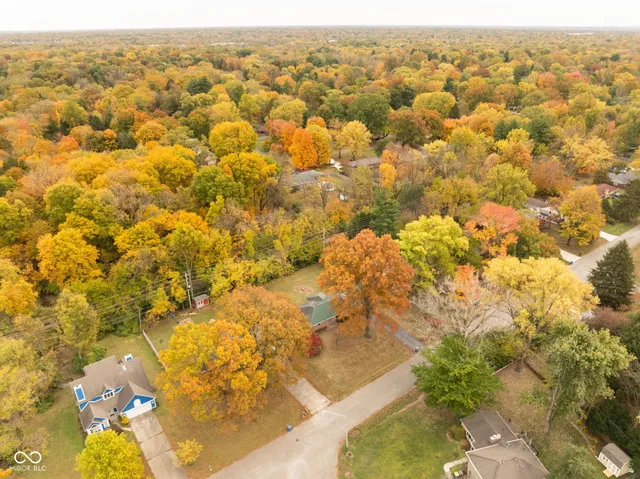 $325,000 | 7985 Kimlough Drive, Indianapolis, IN 46240