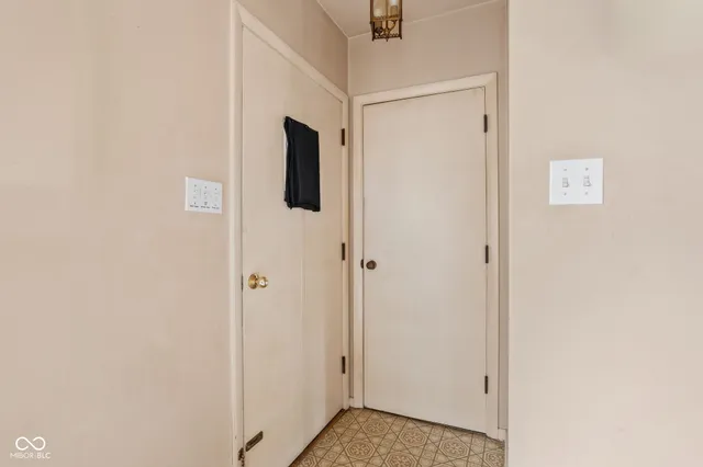 $325,000 | 7985 Kimlough Drive, Indianapolis, IN 46240