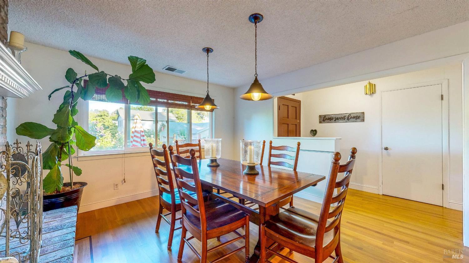 2142 Laguna Road Santa Rosa, CA 95401 - Photo 20 of 91 Gallery Image 20