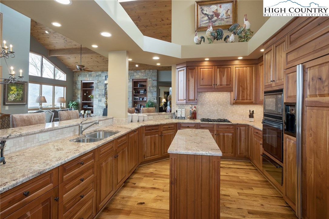 1020 Ridge Drive Linville, NC 28646 - Photo 8 of 21 Gallery Image 8
