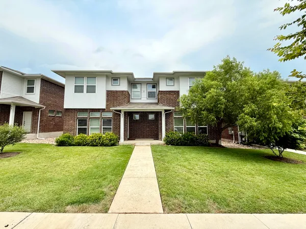 $1,845 | 605 West South Street, Unit 21, Leander, TX 78641