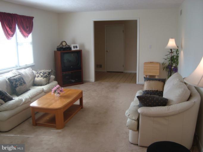 7901 Poplar Grove Road Severn, MD 21144 - Photo 20 of 30 Living Room