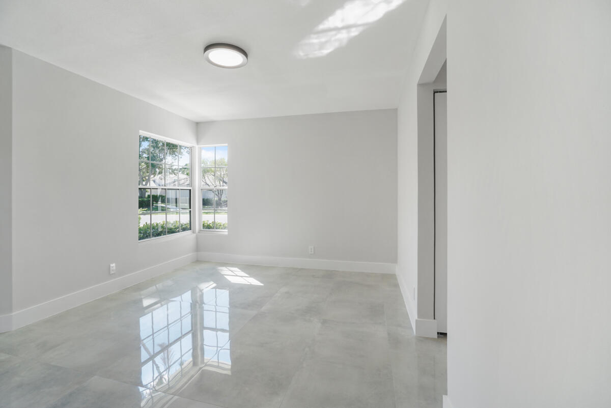 149 Eagleton Court Palm Beach Gardens, FL 33418 - Photo 13 of 49 Dining Room