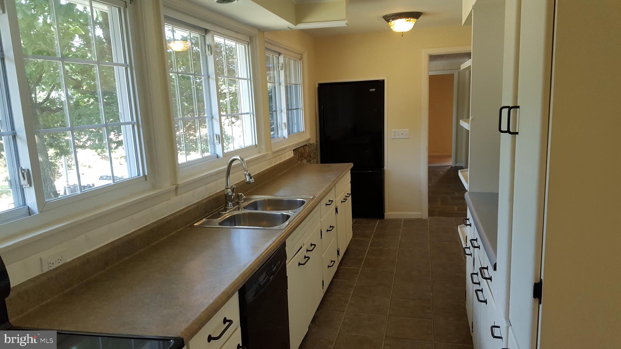 1415 Lorraine Road Reading, PA 19604 - Photo 16 of 38 Gallery Image 16