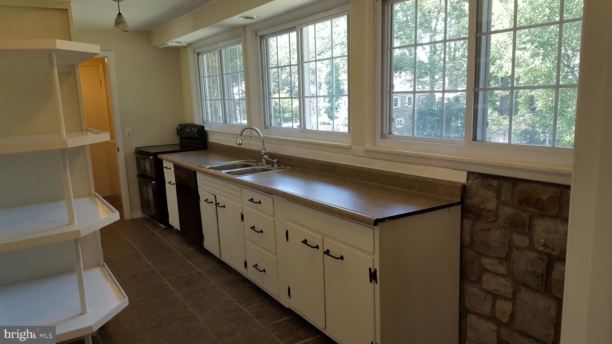 1415 Lorraine Road Reading, PA 19604 - Photo 17 of 38 Gallery Image 17