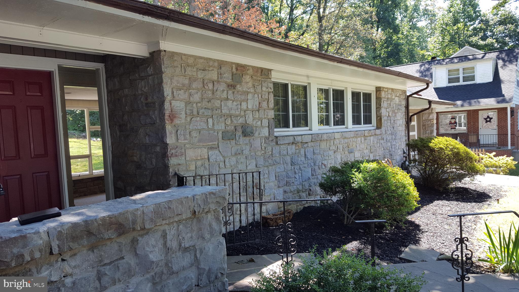 1415 Lorraine Road Reading, PA 19604 - Photo 6 of 38 Gallery Image 6