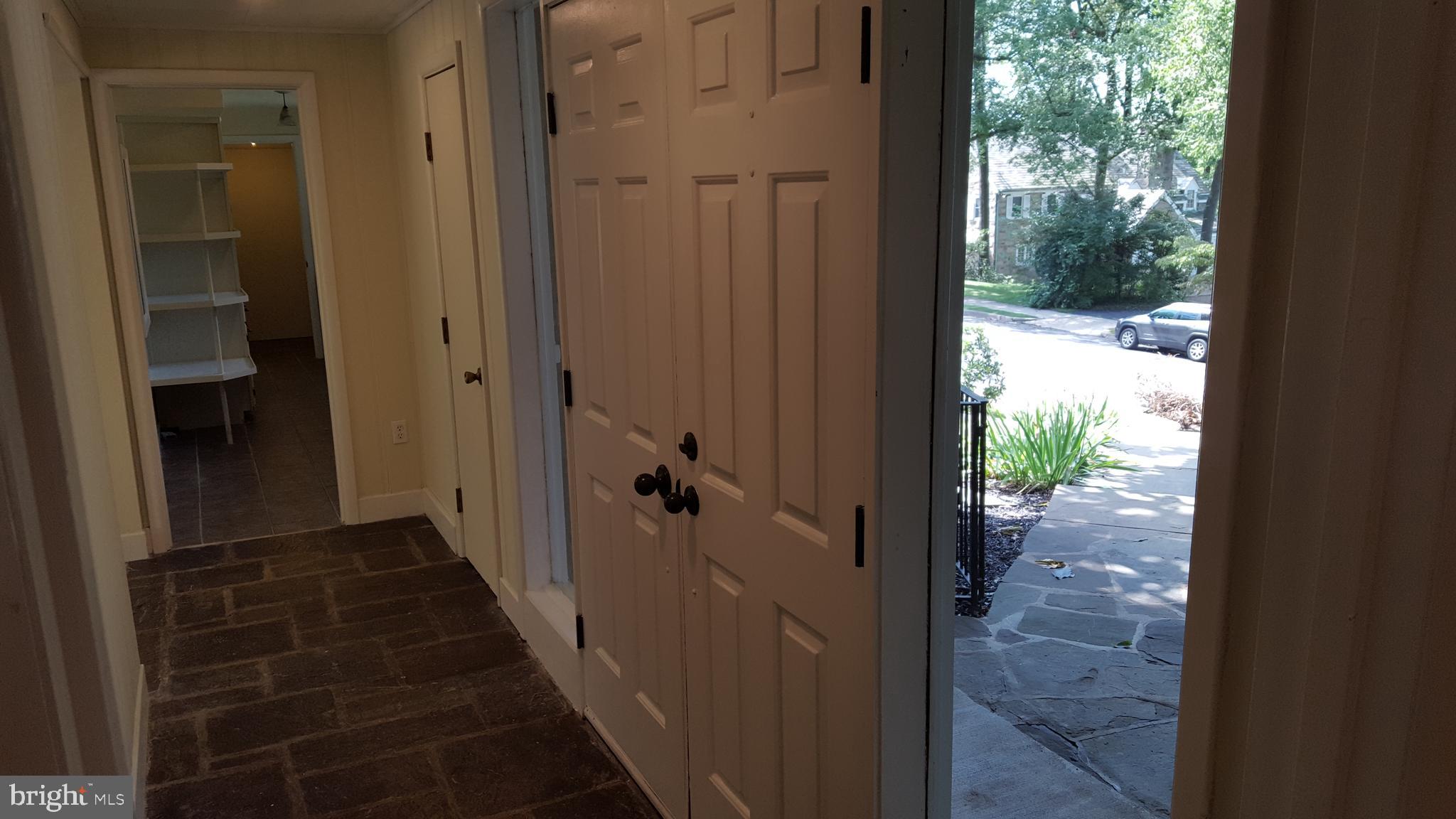 1415 Lorraine Road Reading, PA 19604 - Photo 10 of 38 Gallery Image 10