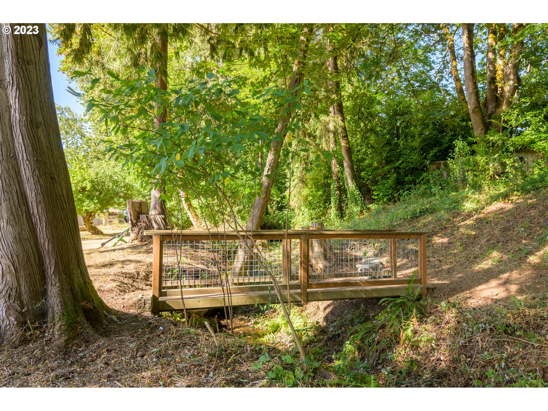 40702 Potter Creek Road Springfield, OR 97478 - Photo 16 of 31 Gallery Image 16