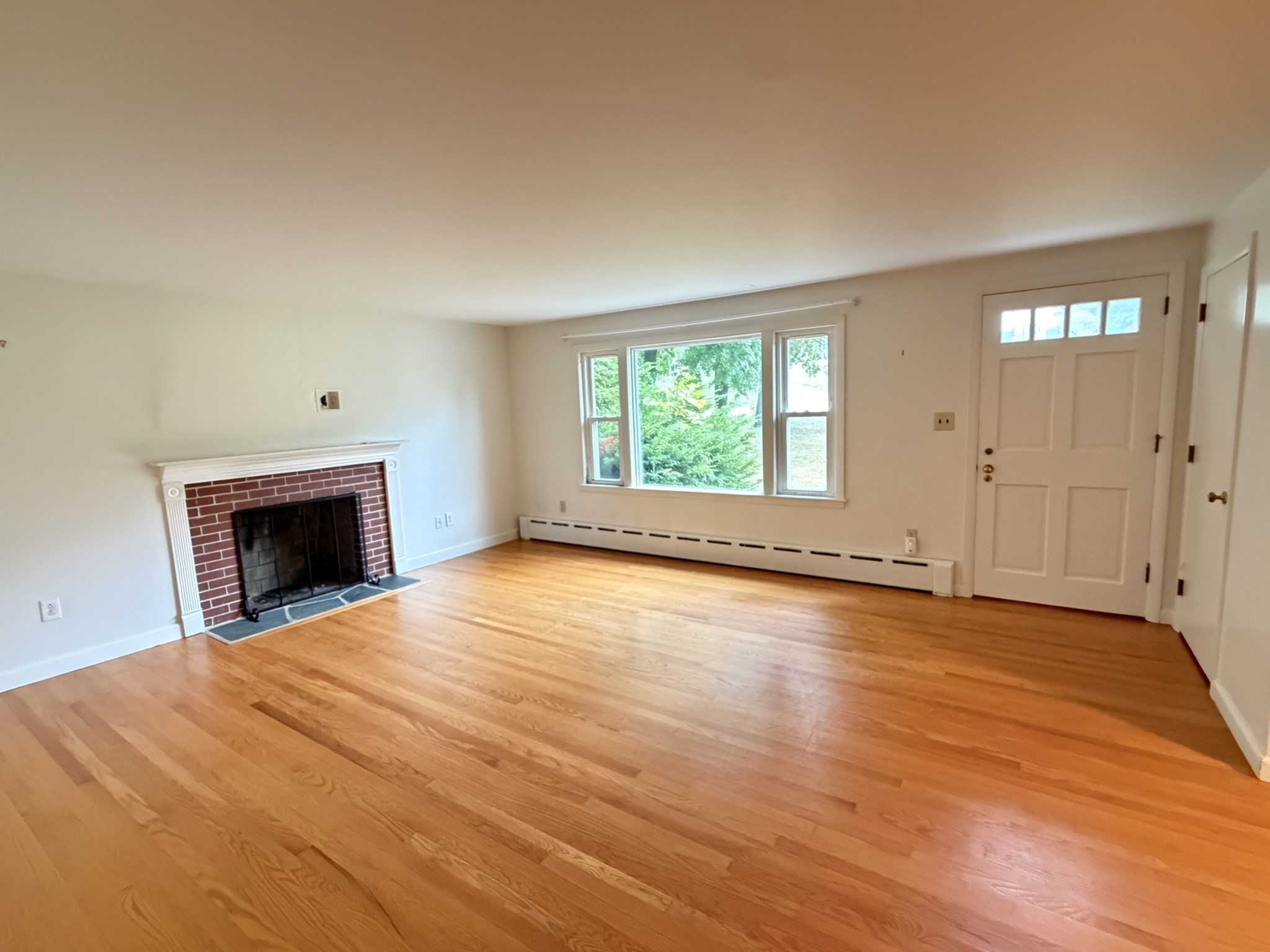 602 Bernardston Road Greenfield, MA 01301 - Photo 11 of 24 Gallery Image 11