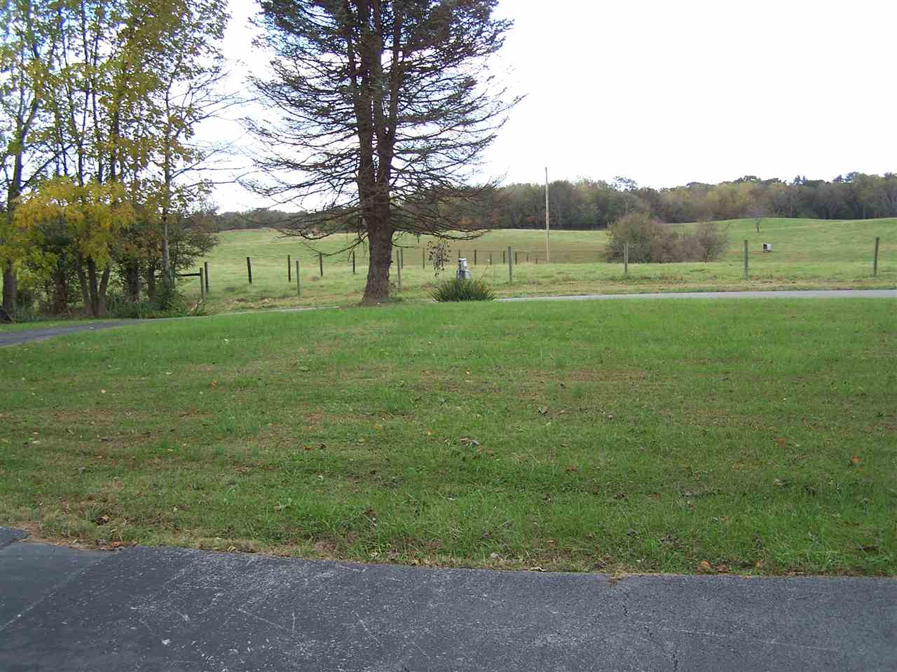 248 Loving Road Bowling Green, KY 42101 - Photo 7 of 29 Gallery Image 7