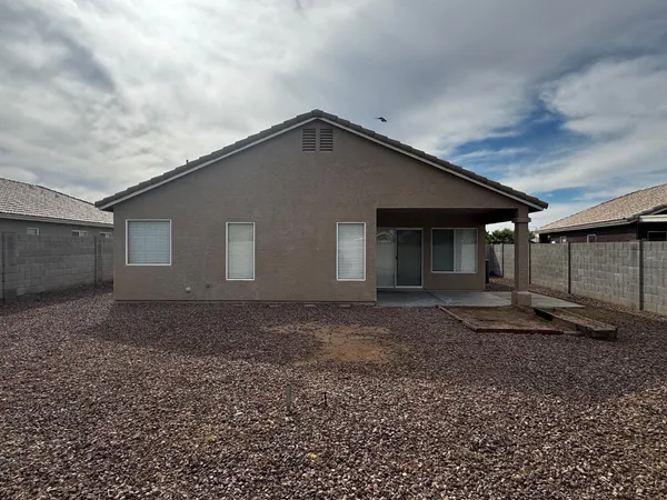 $1,900 | 14613 North 154th Avenue, Surprise, AZ 85379
