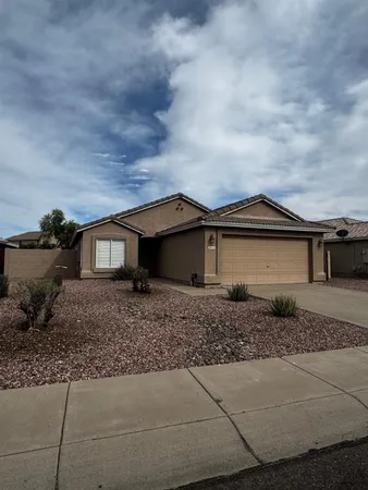 $1,900 | 14613 North 154th Avenue, Surprise, AZ 85379