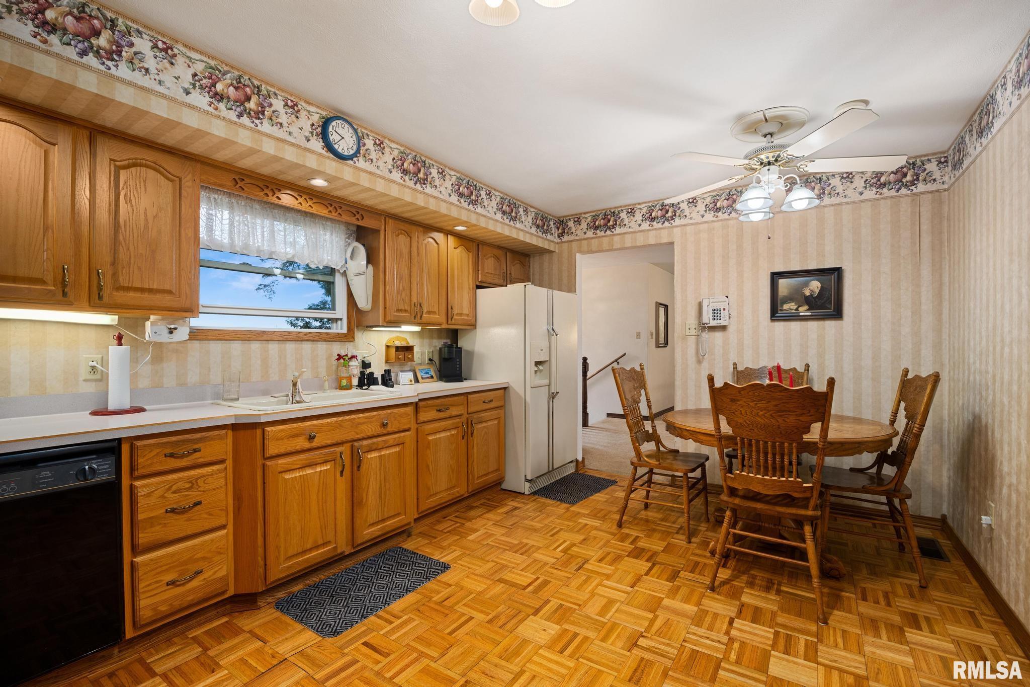 13694 Egg Ranch Road Pekin, IL 61554 - Photo 10 of 54
