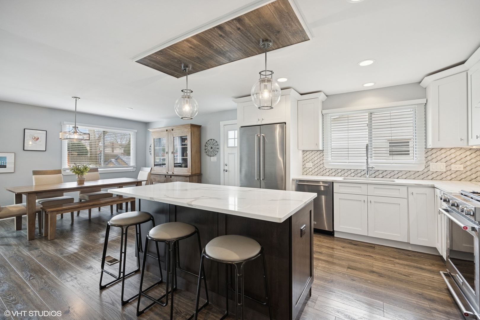 1014 Hemlock Lane Mount Prospect, IL 60056 - Photo 2 of 21