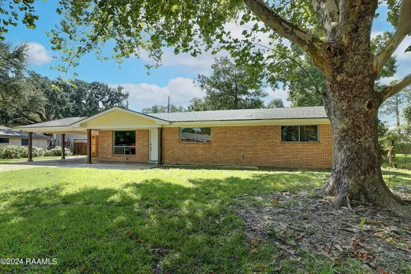 $2,200 | 113 Montgomery Drive, Lafayette, LA 70506