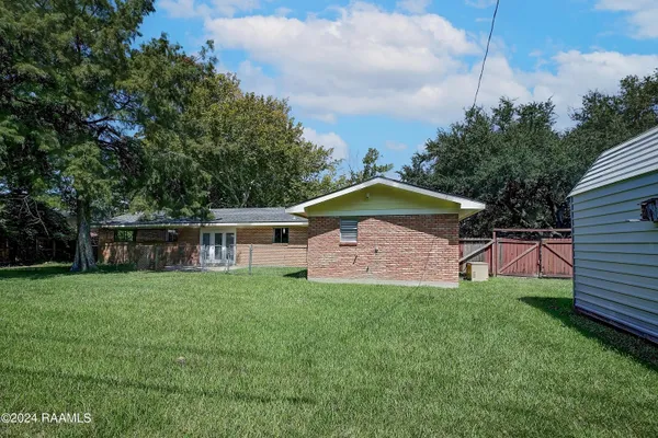 $2,200 | 113 Montgomery Drive, Lafayette, LA 70506