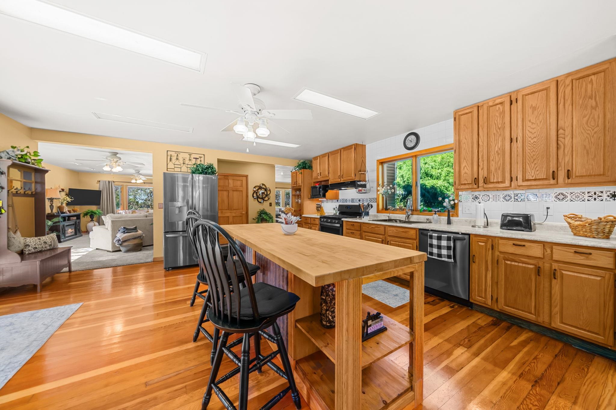 5249 Stone Quarry Road Belvidere, IL 61008 - Photo 10 of 71 Gallery Image 10
