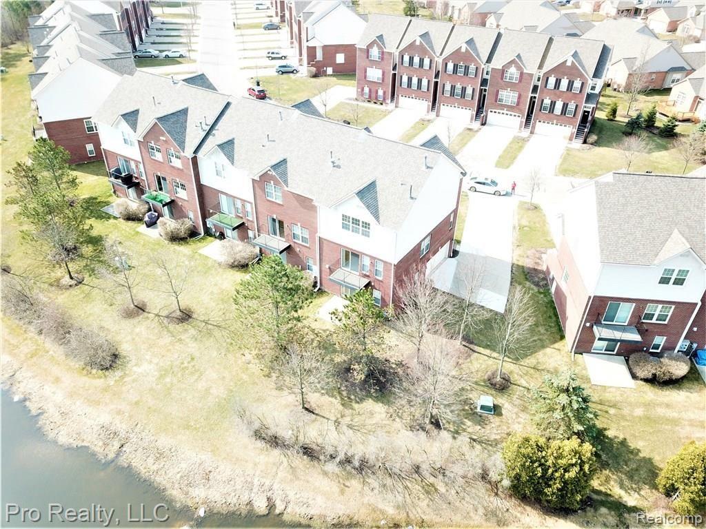 423 Cherry Orchard Road, Unit 101 Canton, MI 48188 - Photo 4 of 17